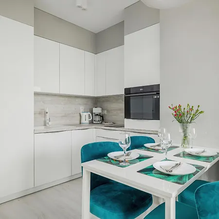 Pearl Turquoise Near The Sea With Free Parking By Renters Apartment