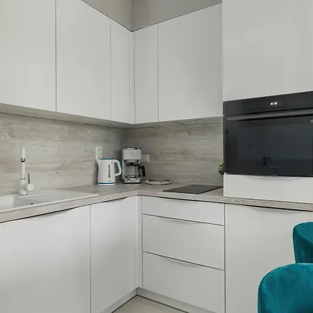 Apartment Pearl Turquoise Near The Sea With Free Parking By Renters