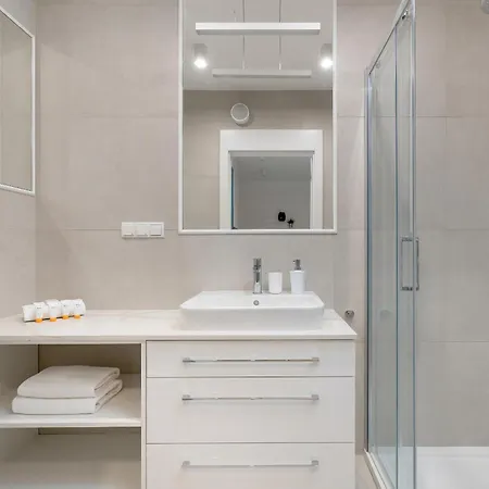 Apartment Pearl Turquoise Near The Sea With Free Parking By Renters *